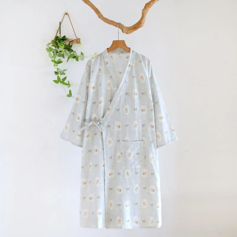 Kimono-Bademantel aus Baumwolle mit gerahmter Rose und Schleife