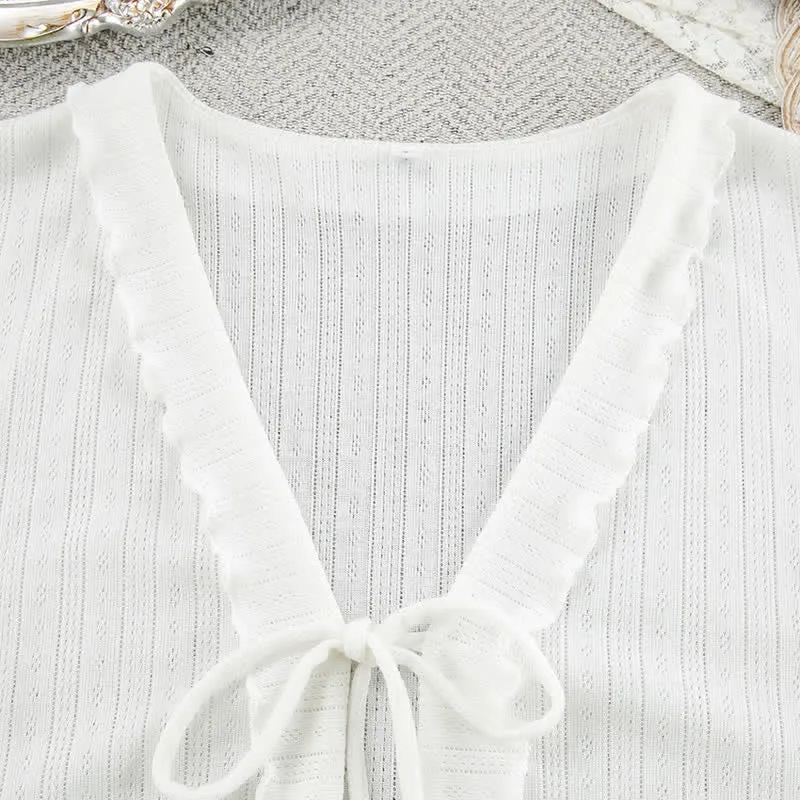 Weißes Loungewear-Set aus Baumwolle mit Rüschen