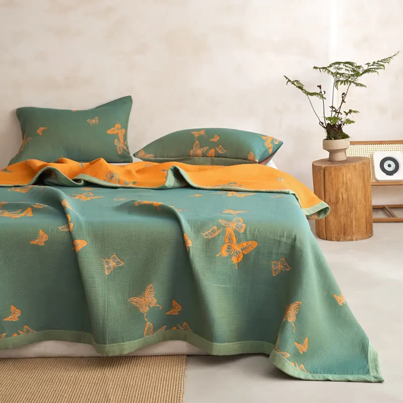 Elegante Baumwoll-Steppdecke mit Schmetterlingsmuster