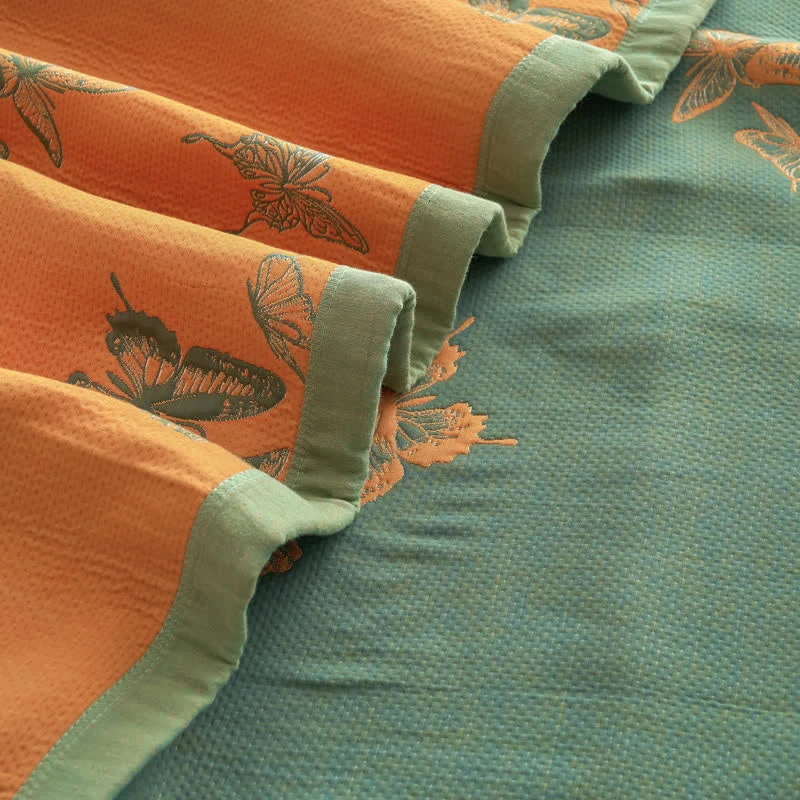 Elegante Baumwoll-Steppdecke mit Schmetterlingsmuster