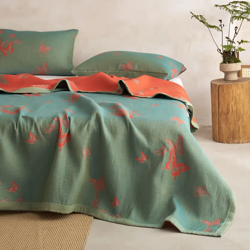 Elegante Baumwoll-Steppdecke mit Schmetterlingsmuster