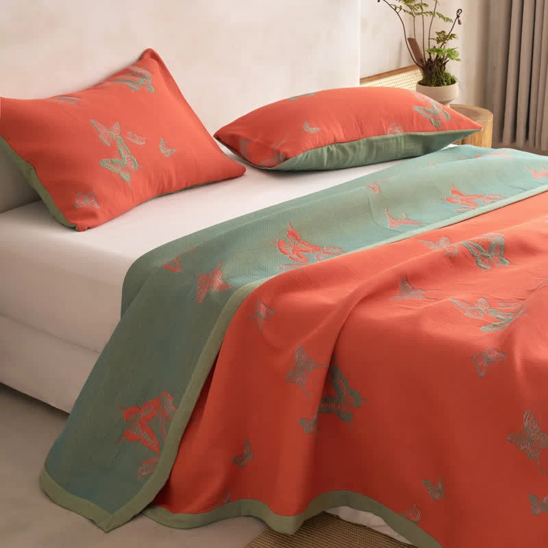 Elegante Baumwoll-Steppdecke mit Schmetterlingsmuster