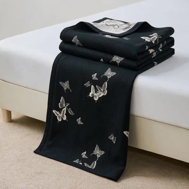 Monochrome Schmetterlings-Baumwollgaze-Quilts