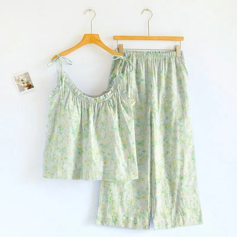 Loungewear mit Rosenmuster und Spaghettiträgern