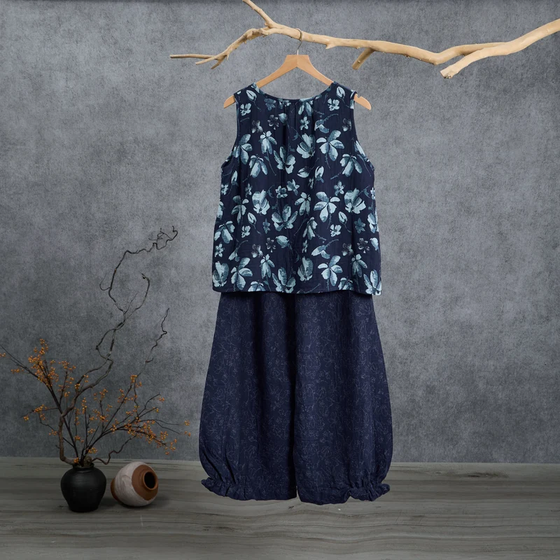 Retro-Loungewear-Set aus marineblauem Baumwoll-Tanktop mit Blumenmuster