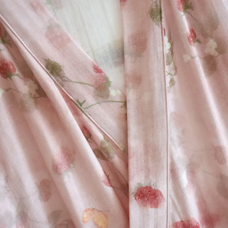 Kimono-Bademantel aus Baumwolle mit rosa Beeren- und Blumenmuster