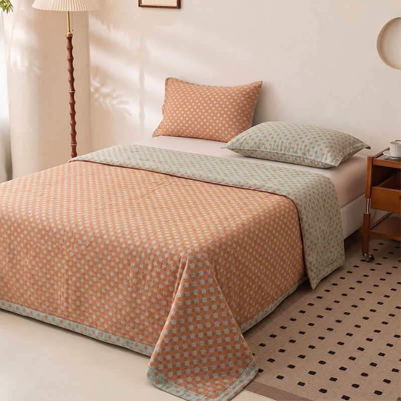 Vintage-Tagesdecke aus Baumwolle mit klassischem Blumenmuster