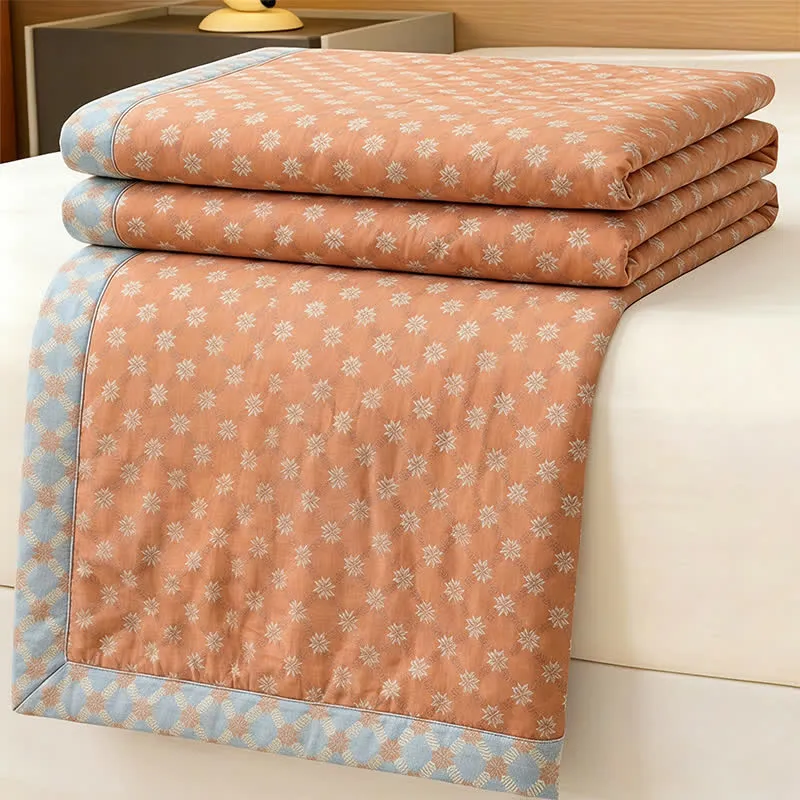 Vintage-Tagesdecke aus Baumwolle mit klassischem Blumenmuster