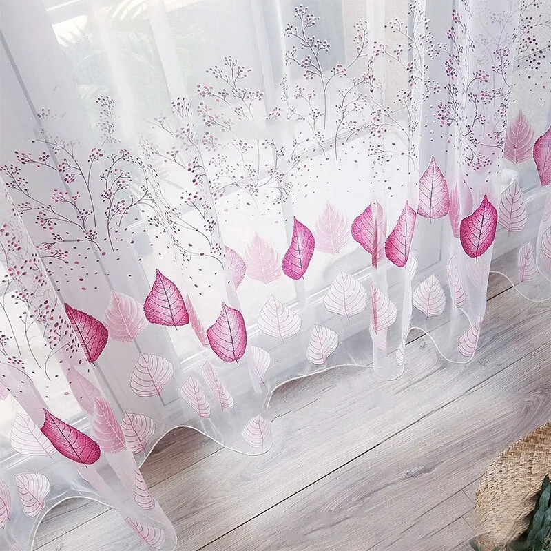 Transparente Gardine Violett mit Blättermotiv