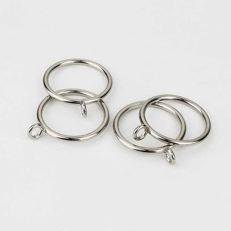 Gardinenringe aus Metall in Altmessing