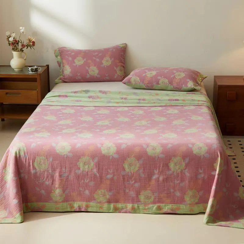 Verträumte Tagesdecke aus Baumwollmusselin in Pastellfarben