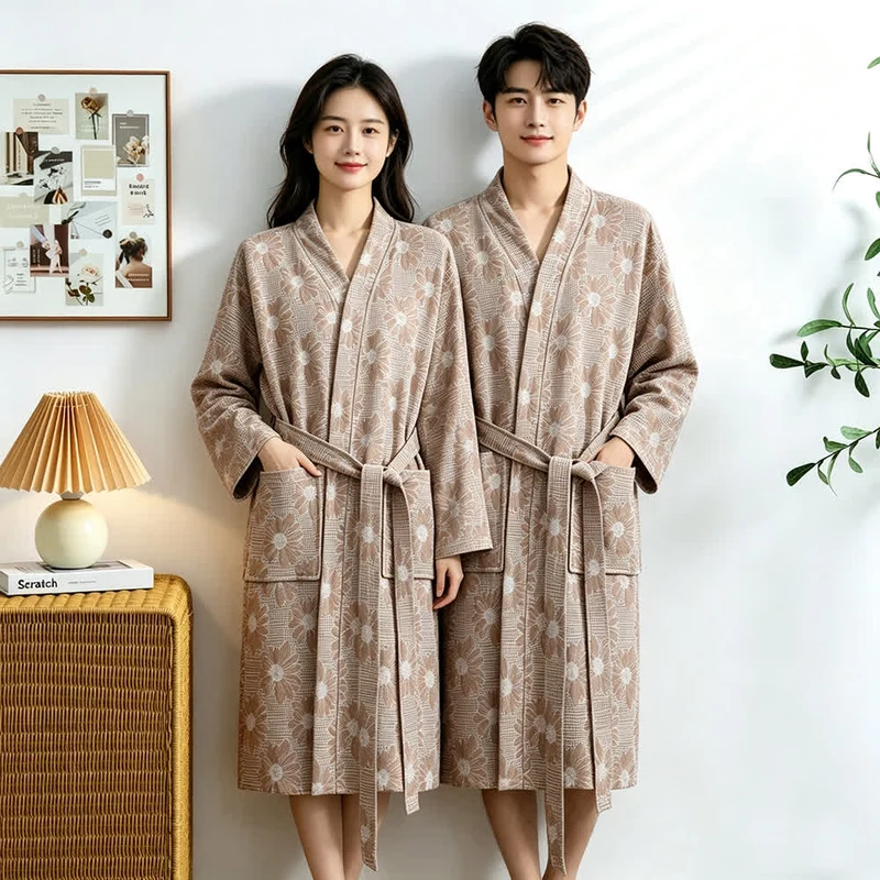 Kimono-Bademantel aus Baumwolle mit Sonnenblumenmuster und Waffelmuster