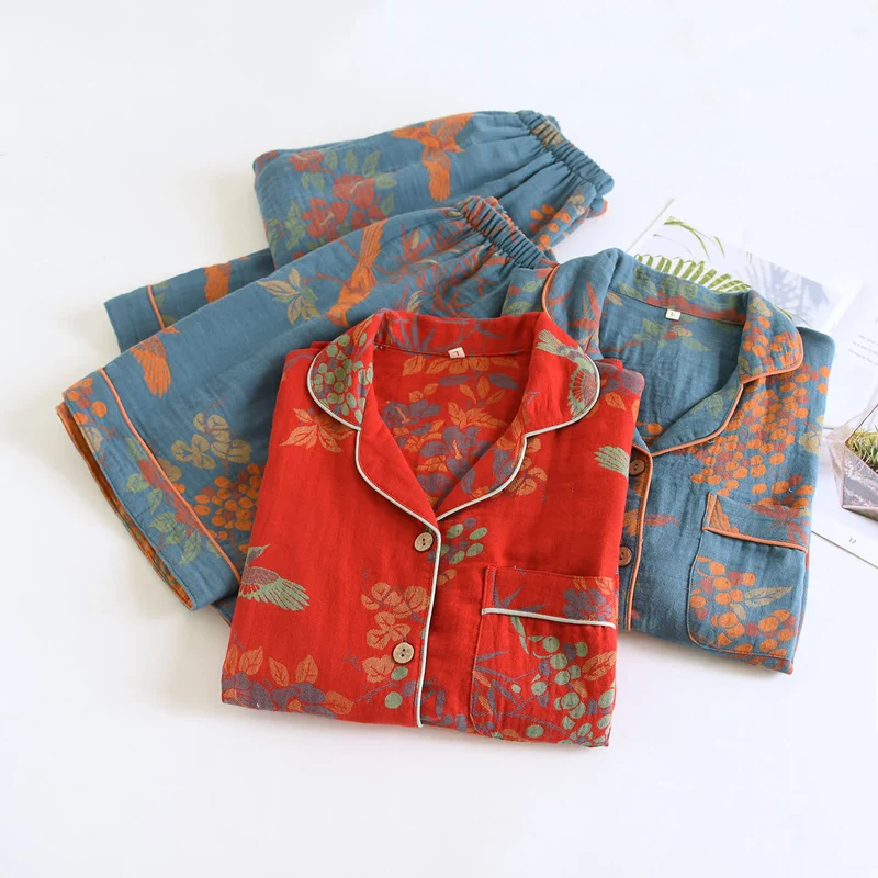 Vintage Loungewear-Set aus Baumwolle mit Vogel- und Blumenmuster