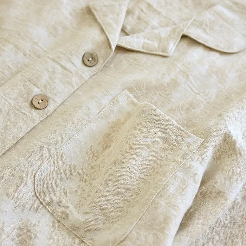 Minimalistisches Loungewear-Set für Paare mit Knopfleiste