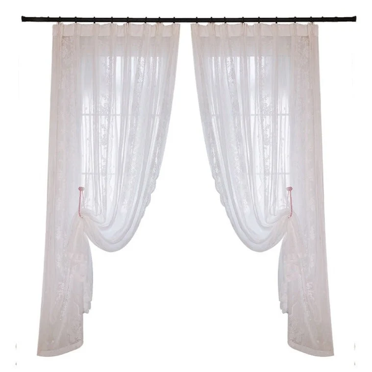 Romantische Voile-Gardine mit Blumen-Spitze