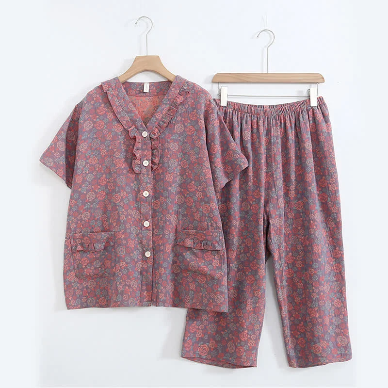 Loungewear-Set in Übergröße mit Rüschenbesatz, kurze Caprihose