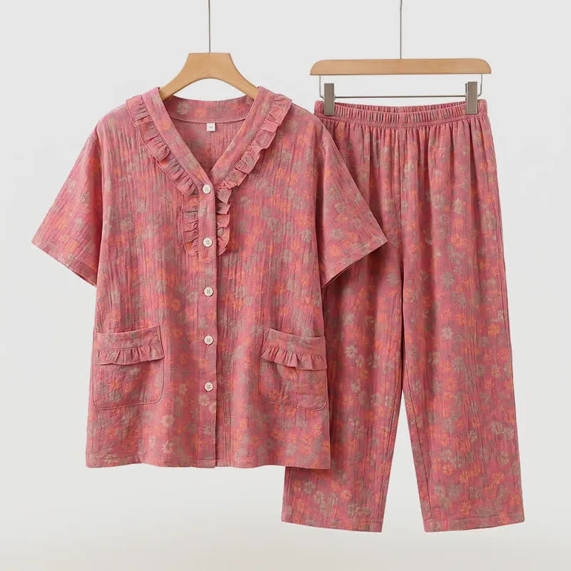 Loungewear-Set in Übergröße mit Rüschenbesatz, kurze Caprihose