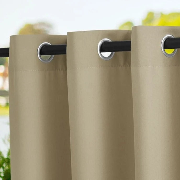 Wasserabweisender Outdoor-Vorhang mit Metallösen