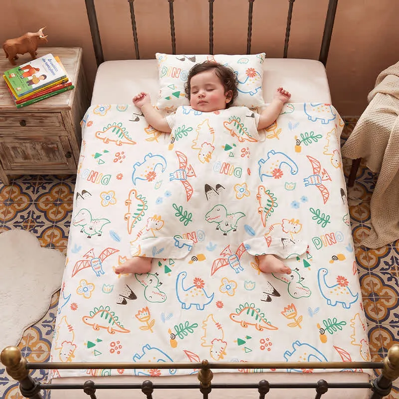 Dino Dreams Babydecke aus Baumwollgaze