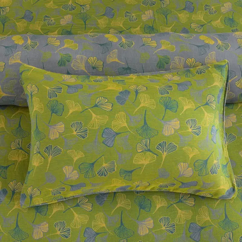 Vintage-Wendebettwäsche-Set aus Baumwolle mit grünem Ginkgoblatt