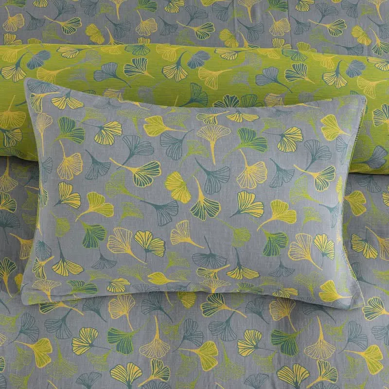 Vintage-Wendebettwäsche-Set aus Baumwolle mit grünem Ginkgoblatt
