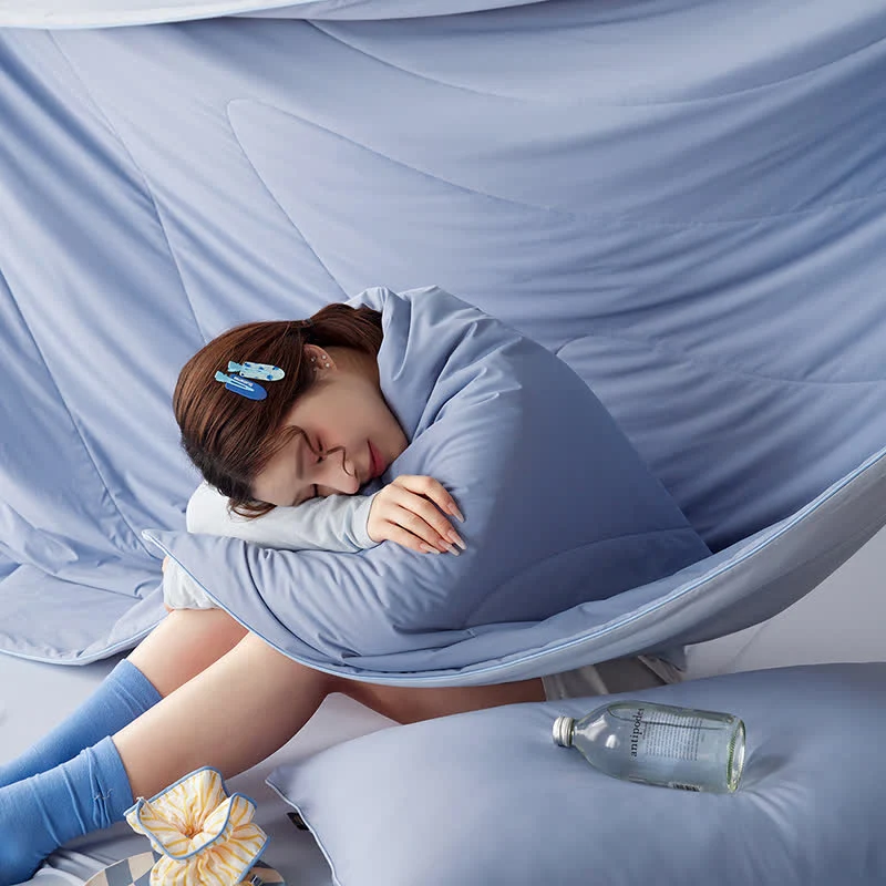 Nordic Cooling Lightweight Summer Blanketer