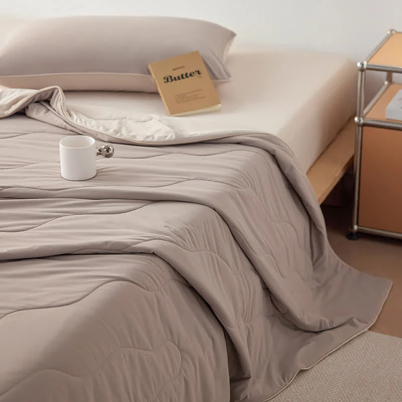 Doppelseitige, kühlende, leichte Sommerdecke
