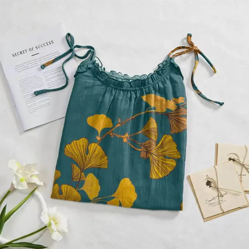 Maxikleid mit Ginkgoblatt-Schnittmuster