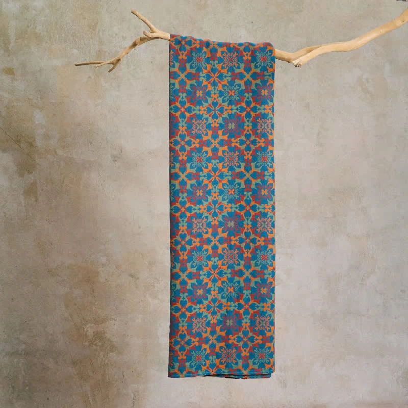 Baumwoll-Jacquardstoff mit floralem Medaillonmuster