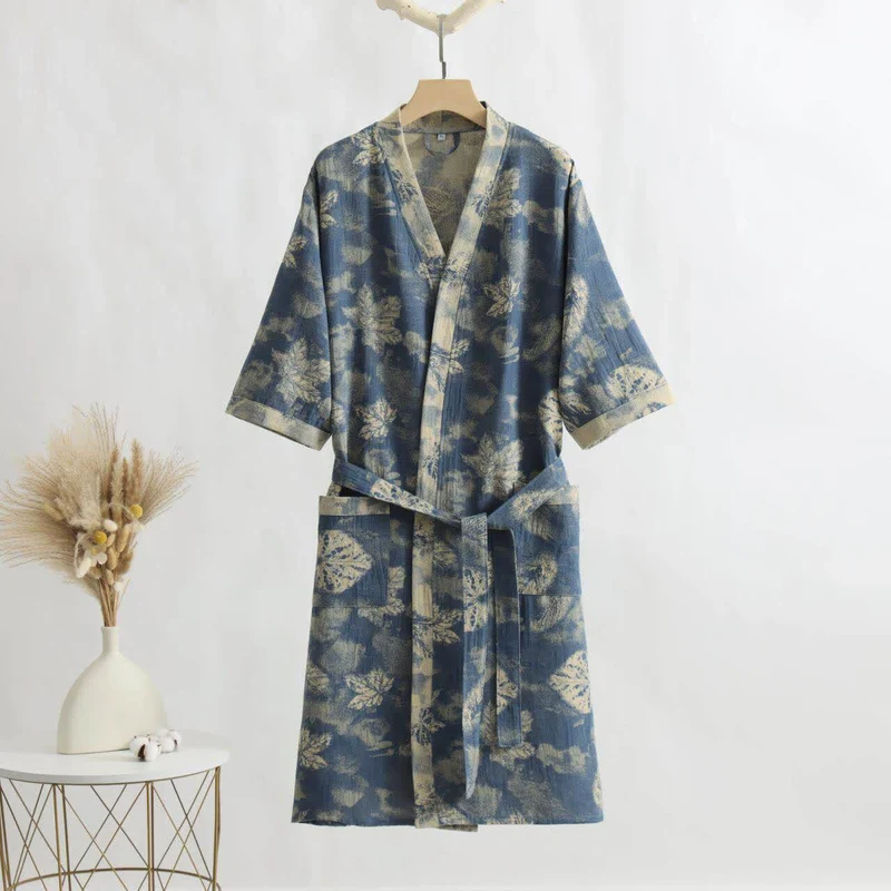 Kimono-Bademantel aus Baumwollgaze mit Ahornblattmuster