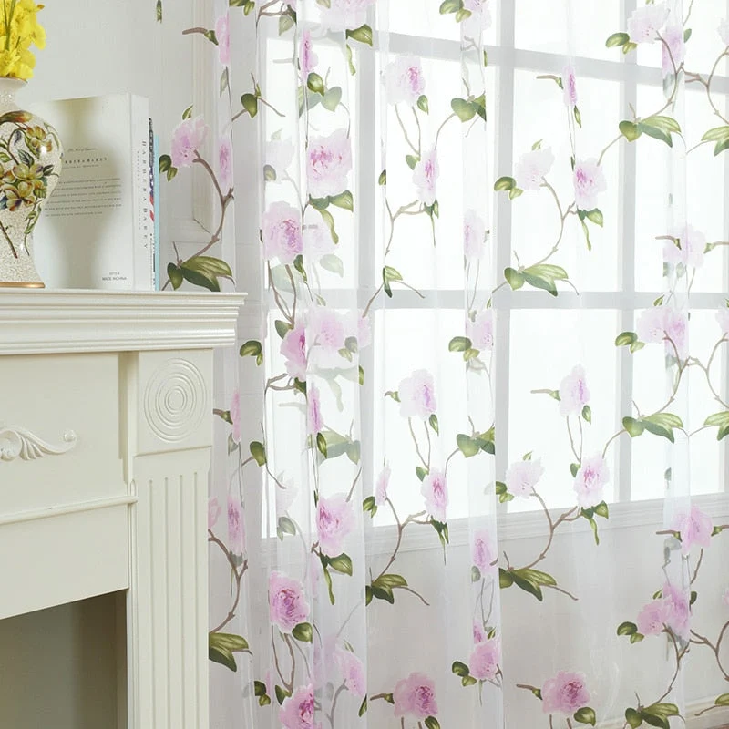 Gardine mit zartem Blumenranken-Muster