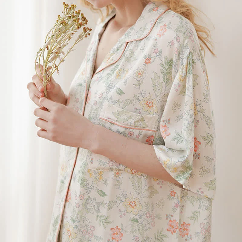 Französischer Satin-Kurzpyjama mit Blumenmuster für Sommernächte