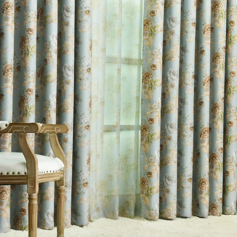 Geblümter Verdunkelungsvorhang Dina im Landhausstil