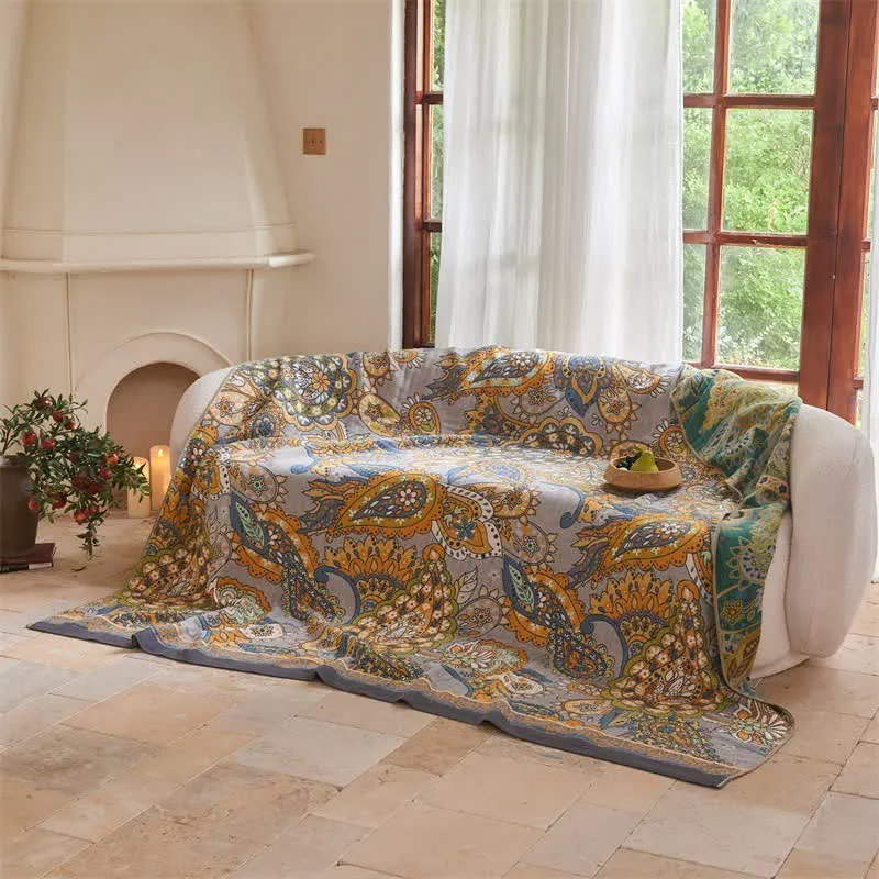 Doppelseitige, kunstvoll bedruckte Musselindecke mit Paisley-Muster