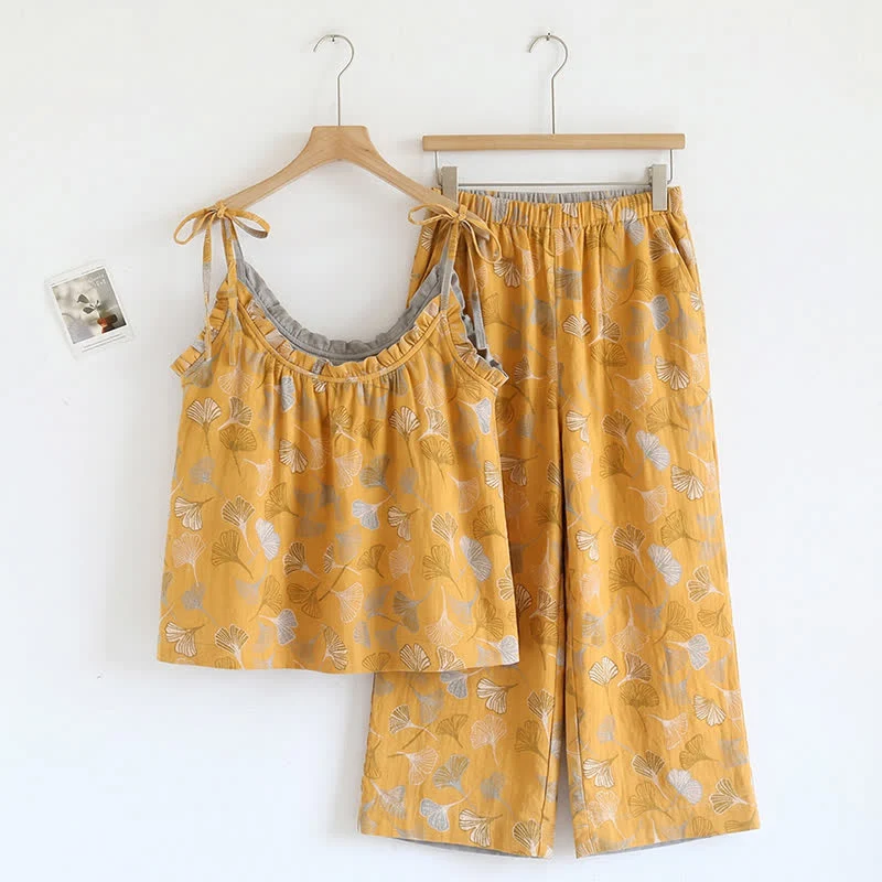 Loungewear-Set mit Ginkgoblatt-Print und Schulterbändern