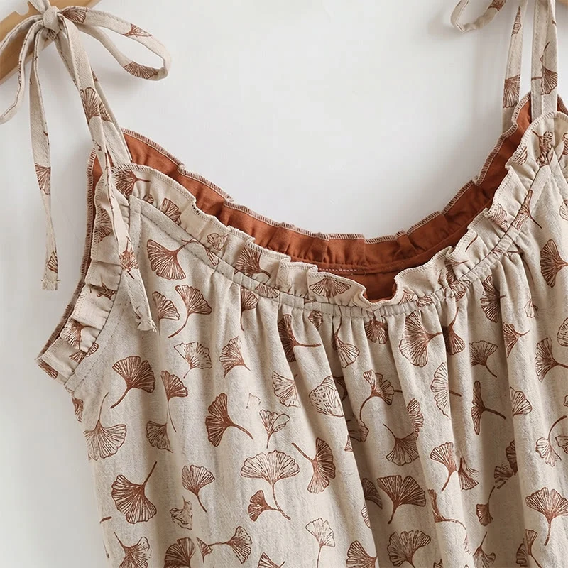 Romantisches Lounge-Set mit Blumenmuster: Trägertop und Hose
