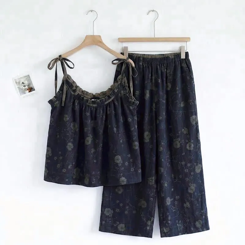 Vintage-Pyjama-Set mit Blumenmuster: Top und Hose