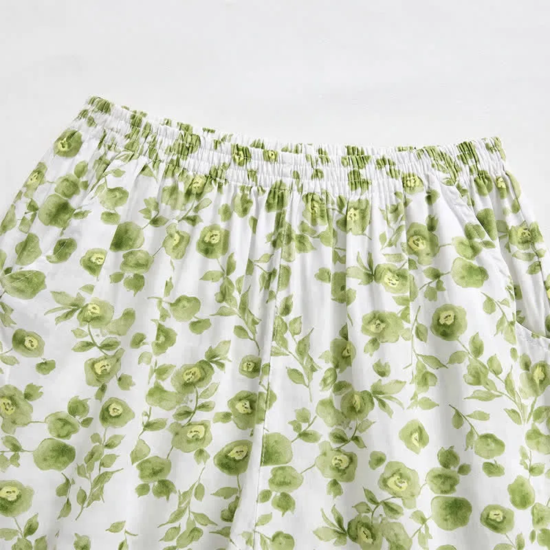 Sommerliche Lounge-Shorts aus Baumwolle mit Blumenmuster