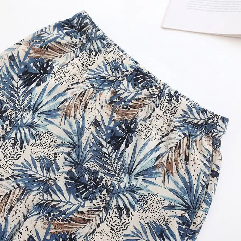 Loungewear-Set mit tropischem Blätterprint
