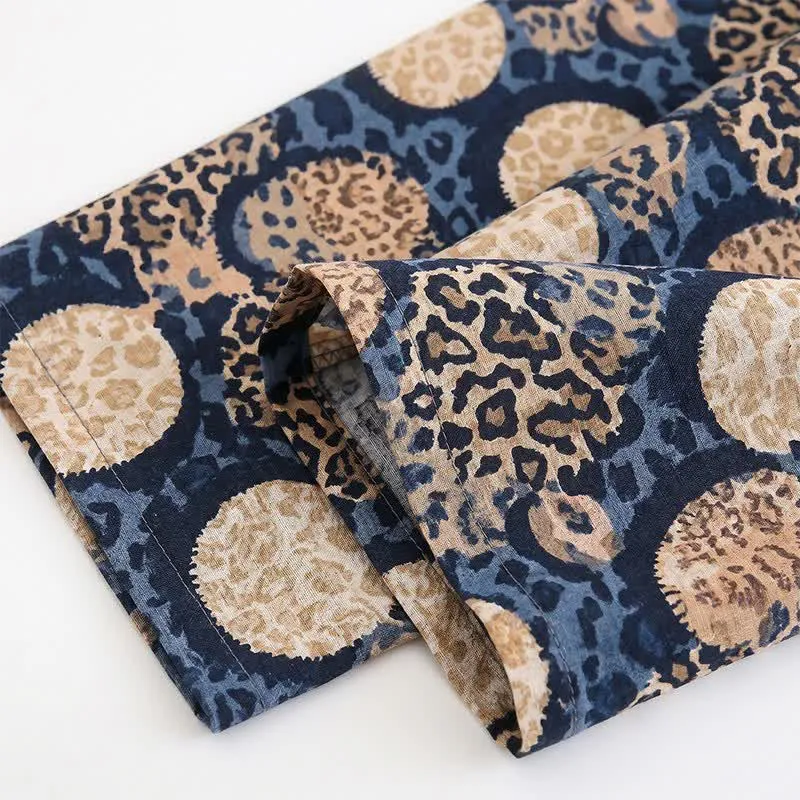 Loungewear-Set mit Leopardenmuster in Marineblau