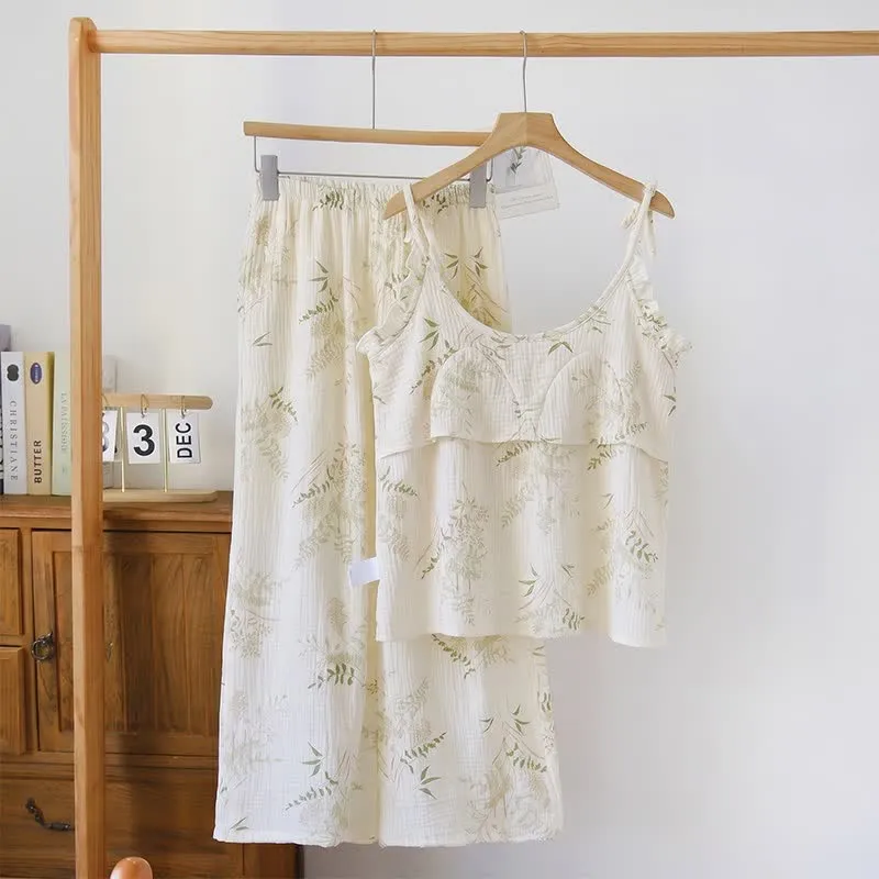Baumwoll-Cami-Pyjama mit Rüschen und botanischem Blattmuster
