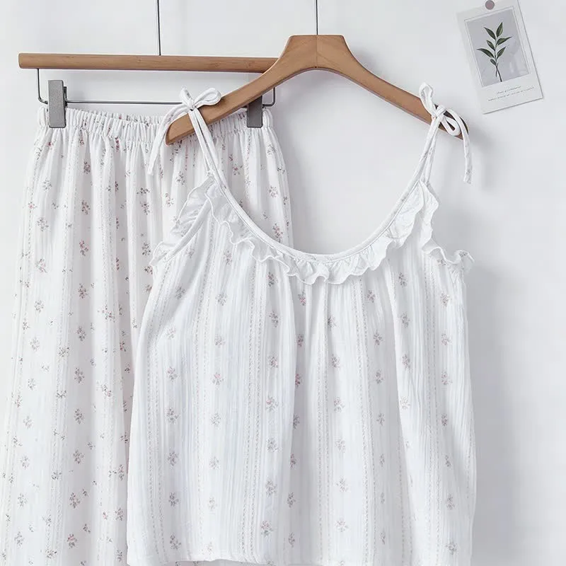 Rüschen-Pyjama mit Streifen und Blumenmuster aus Baumwolle