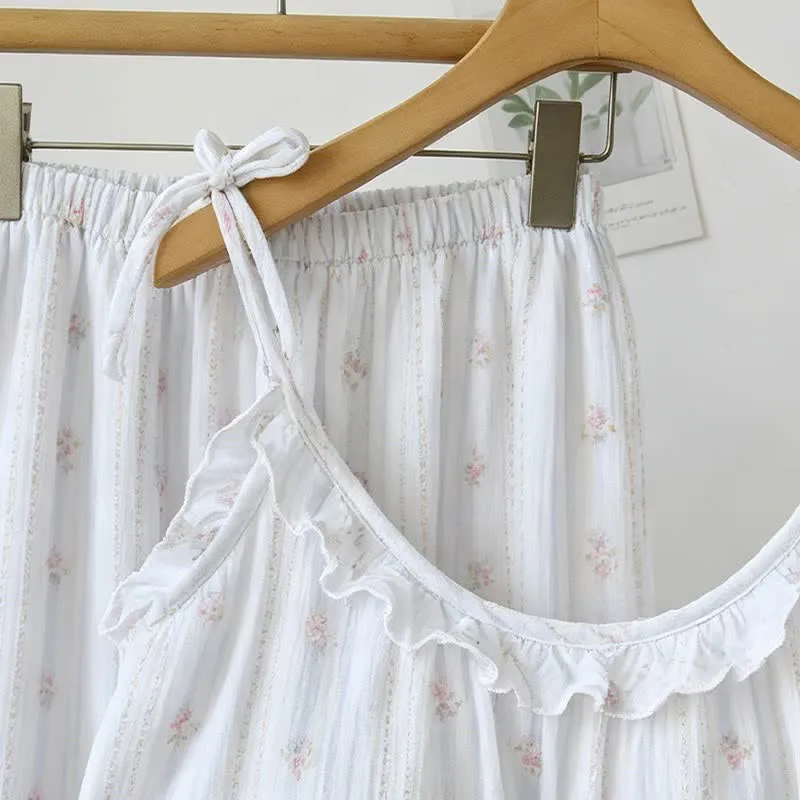 Rüschen-Pyjama mit Streifen und Blumenmuster aus Baumwolle