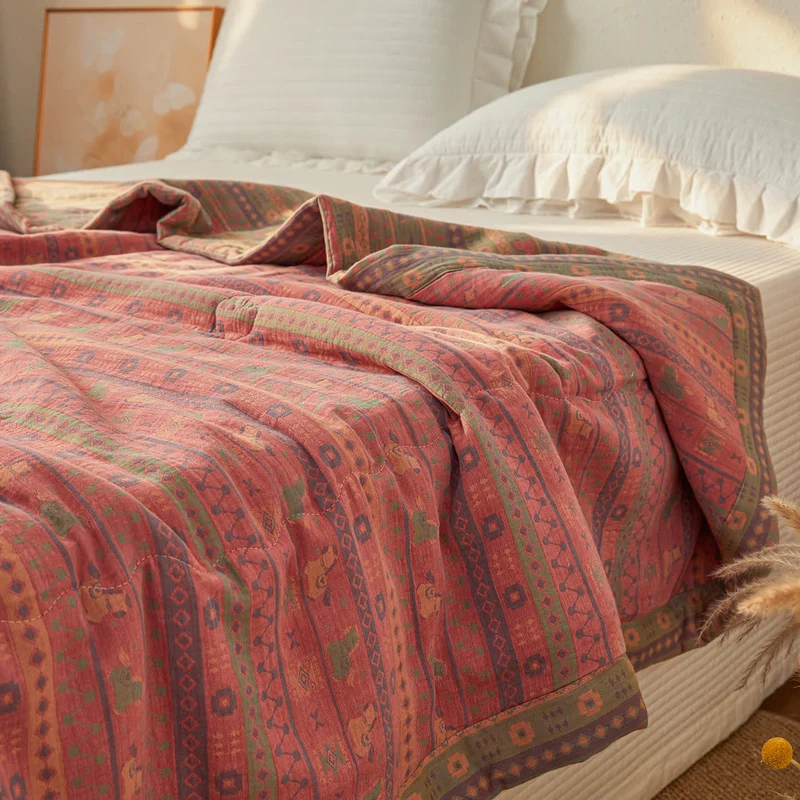 Jacquard-Doppellagen-Gaze-Steppdecke aus natürlicher Baumwolle