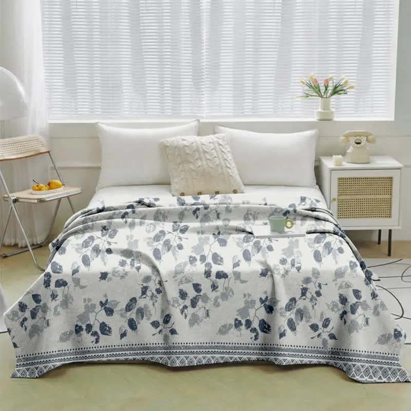 Boho-Steppdecke aus Baumwollgaze mit Blättermuster