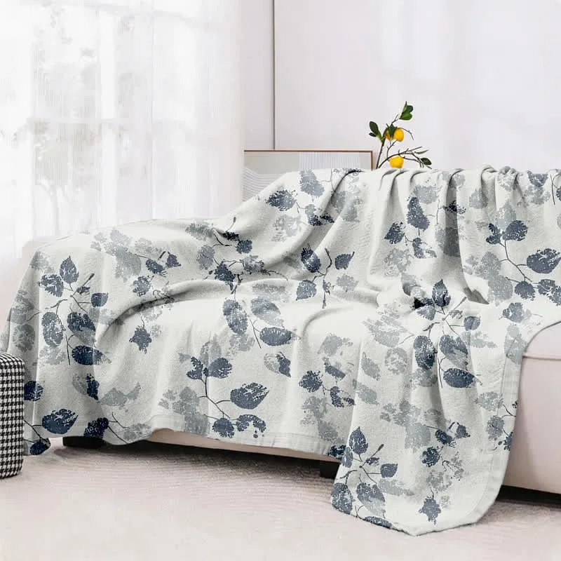 Boho-Steppdecke aus Baumwollgaze mit Blättermuster