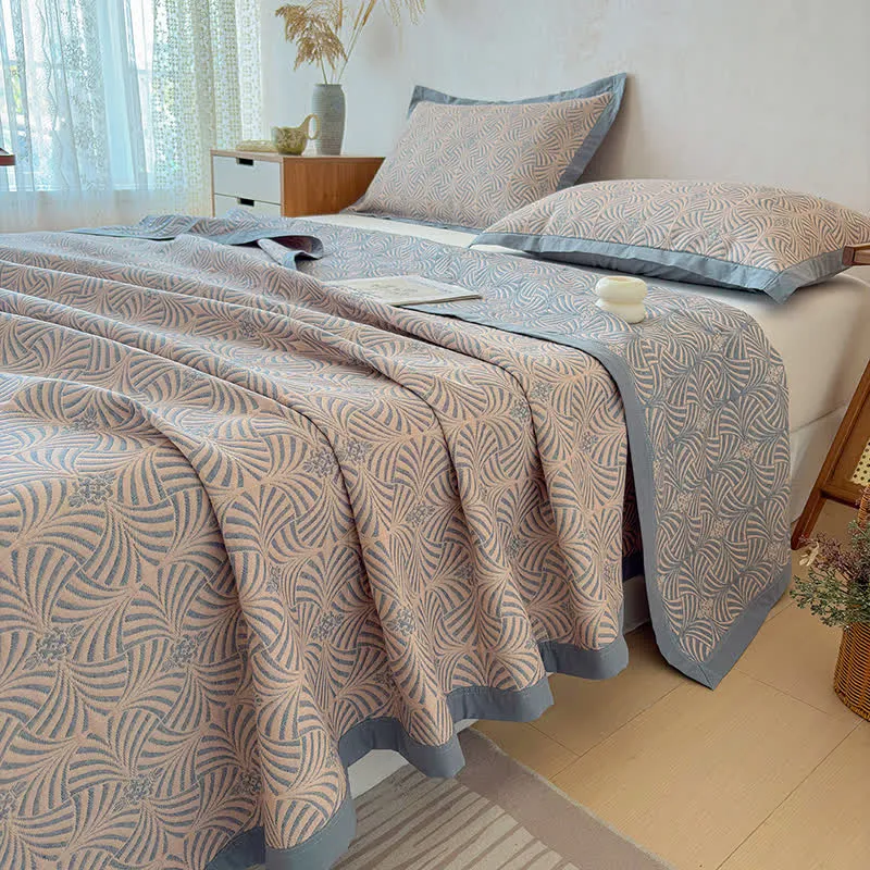 Wendbare Jacquard-Decke mit drei Lagen und geometrischem Muster