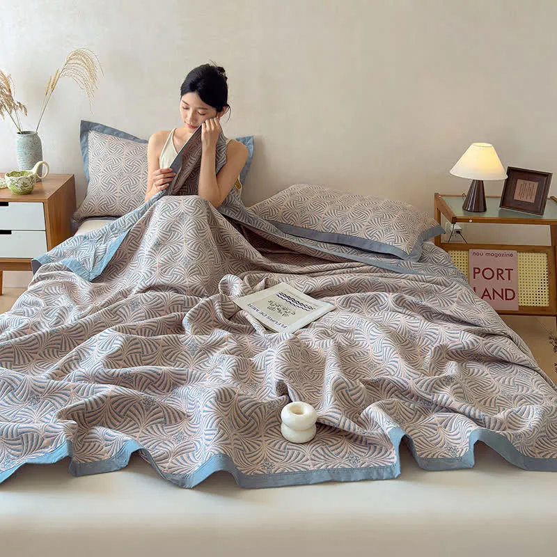 Wendbare Jacquard-Decke mit drei Lagen und geometrischem Muster
