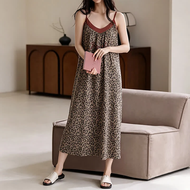 Nachtkleid aus Baumwolle mit Leopardenmuster