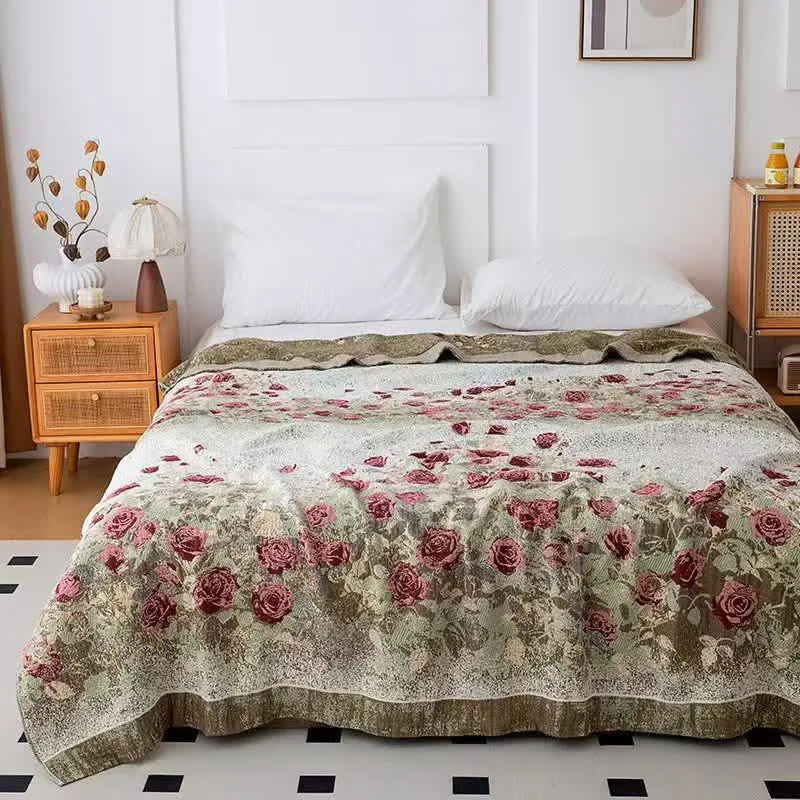 Vintage-Steppdecke aus Baumwollmusselin mit Rosenmuster